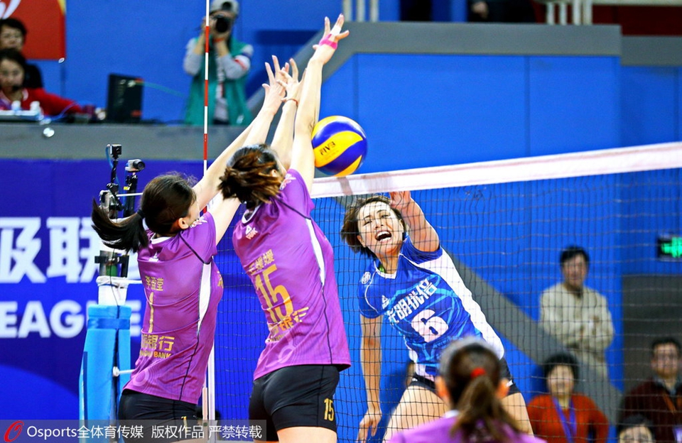 女排联赛上海零封天津 金软景获最佳笑容甜 (1)