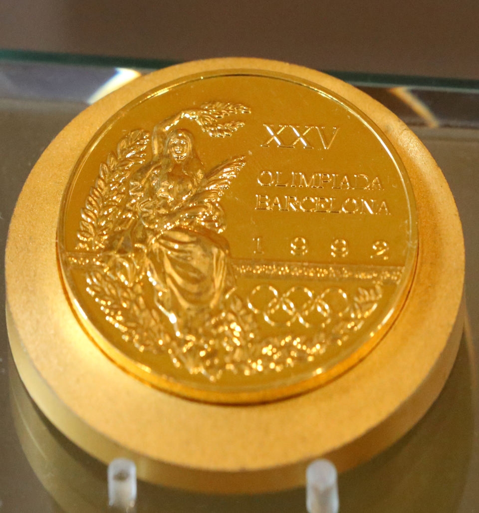 1992年第25届奥运会金牌01.jpg