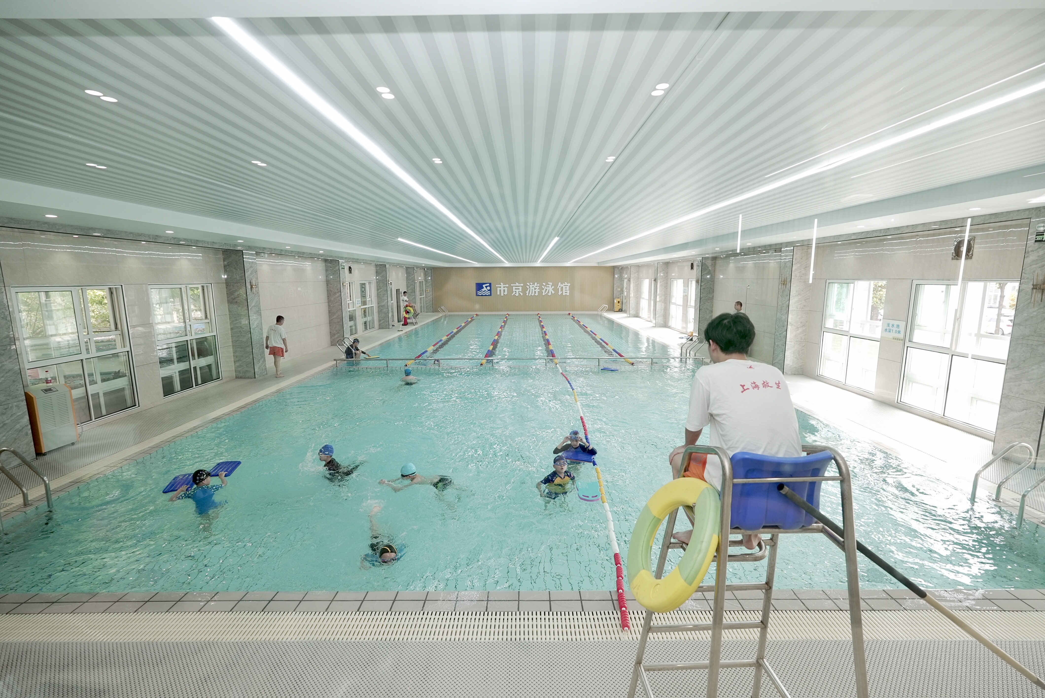 严守安全底线  本市夏季游泳场所有序开放.jpg