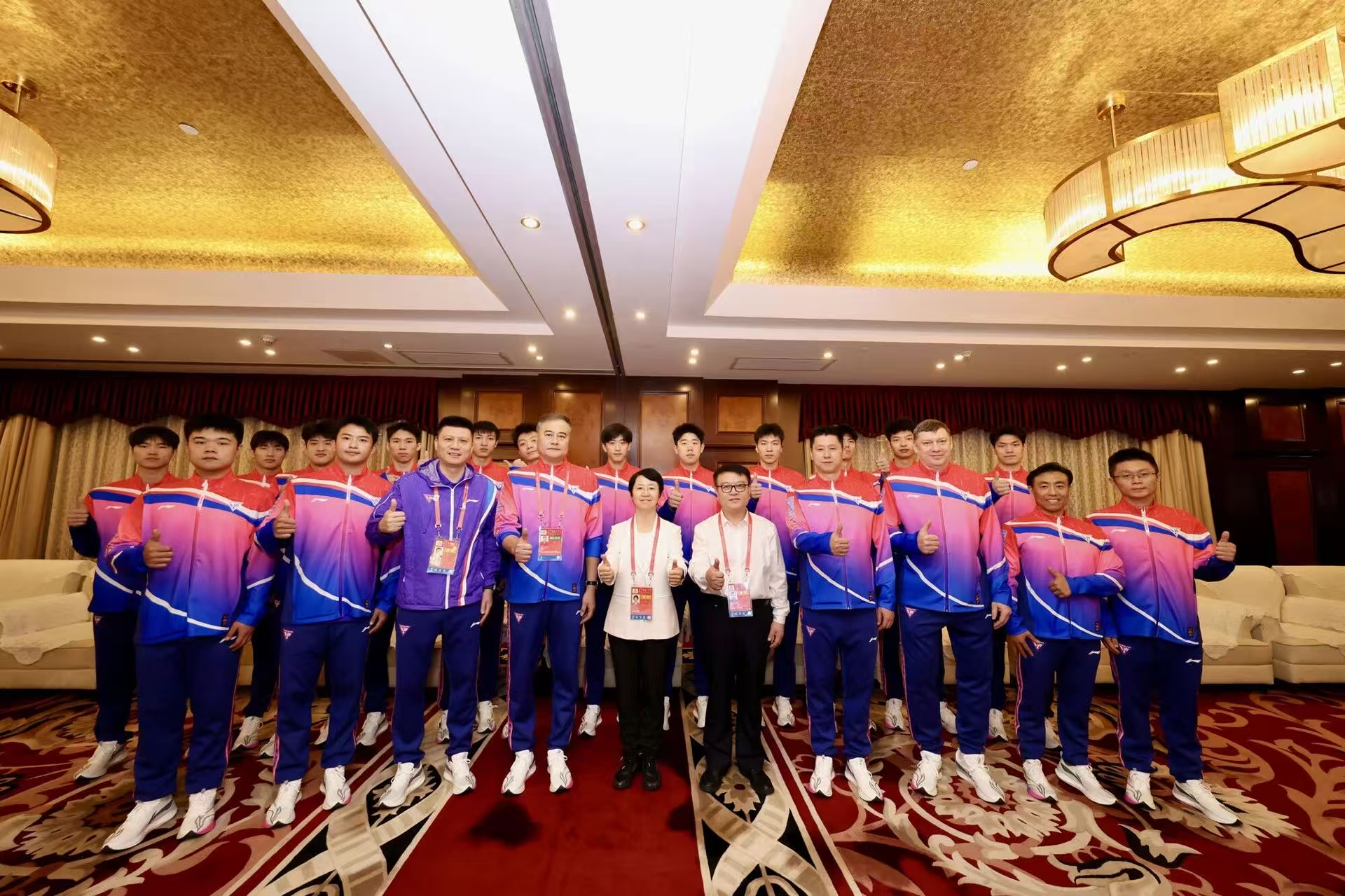 解冬副市长看望慰问十五运会188金宝博app下载
健儿代表1.jpg