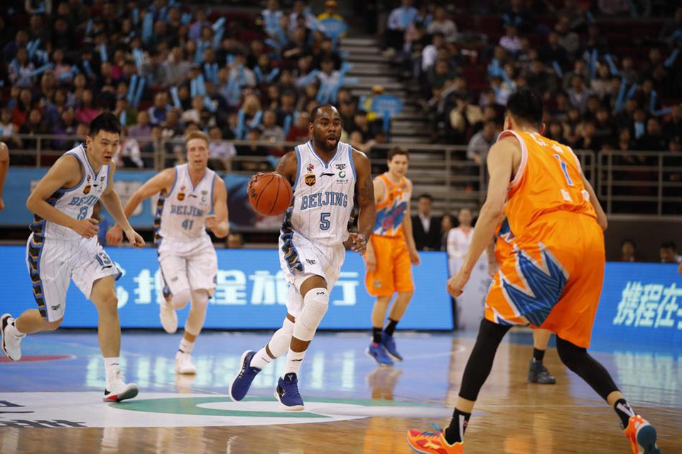 CBA季后赛10进8北京95-104上海 (3)